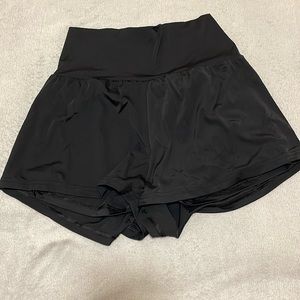 Halara - M - high waisted yoga shorts
